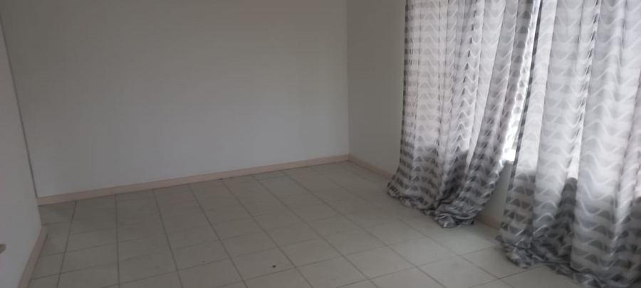To Let 1 Bedroom Property for Rent in Essenwood KwaZulu-Natal