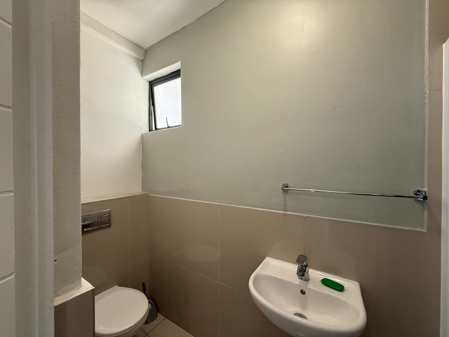 2 Bedroom Property for Sale in Umhlanga KwaZulu-Natal