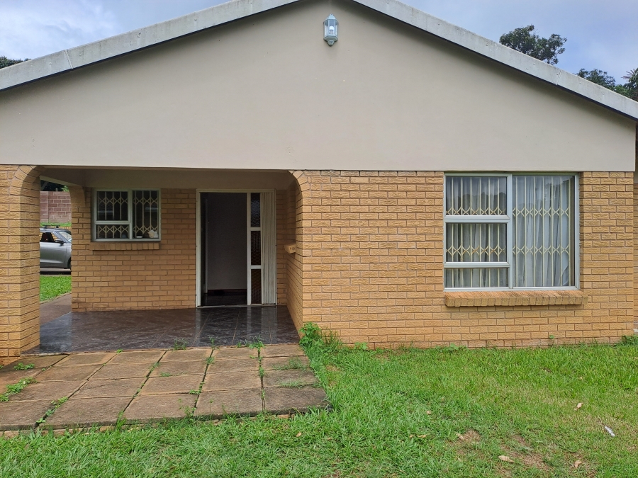 To Let 3 Bedroom Property for Rent in Waterfall KwaZulu-Natal