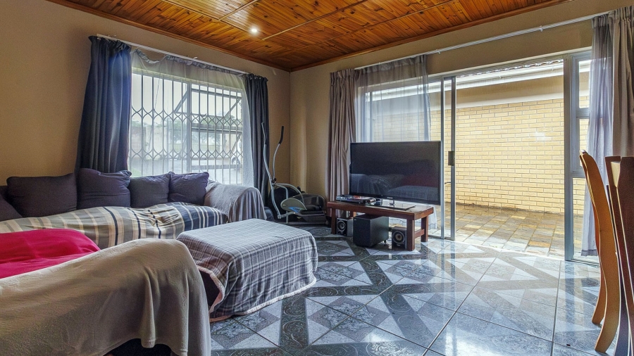 To Let 3 Bedroom Property for Rent in Waterfall KwaZulu-Natal