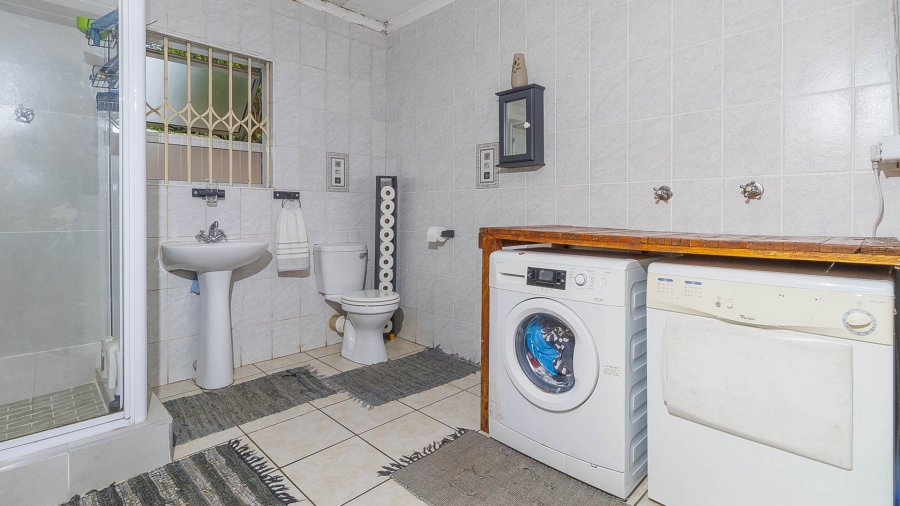 To Let 3 Bedroom Property for Rent in Waterfall KwaZulu-Natal