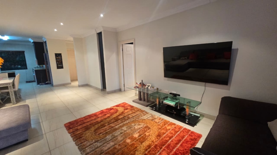 To Let 3 Bedroom Property for Rent in Westbrook KwaZulu-Natal