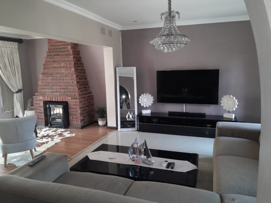 3 Bedroom Property for Sale in Amanzimtoti KwaZulu-Natal