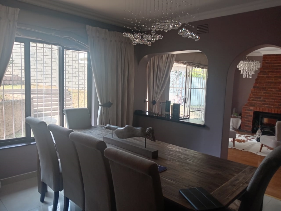 3 Bedroom Property for Sale in Amanzimtoti KwaZulu-Natal
