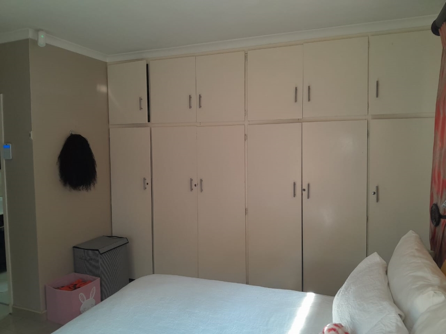 3 Bedroom Property for Sale in Amanzimtoti KwaZulu-Natal