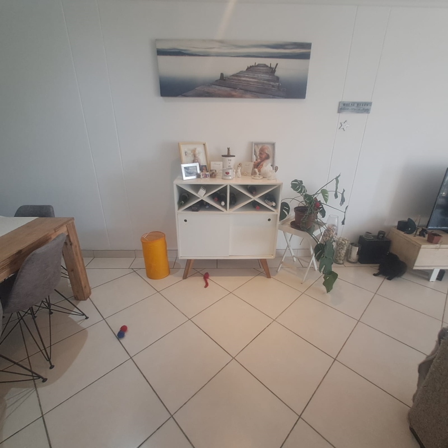 To Let 3 Bedroom Property for Rent in Westbrook KwaZulu-Natal