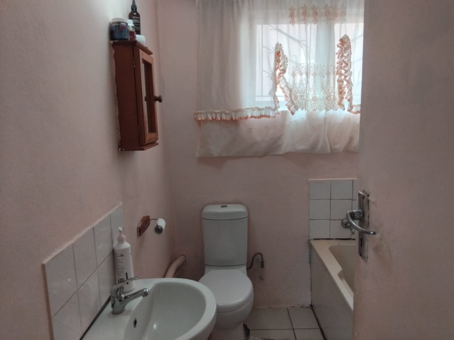 3 Bedroom Property for Sale in Umlazi Z KwaZulu-Natal