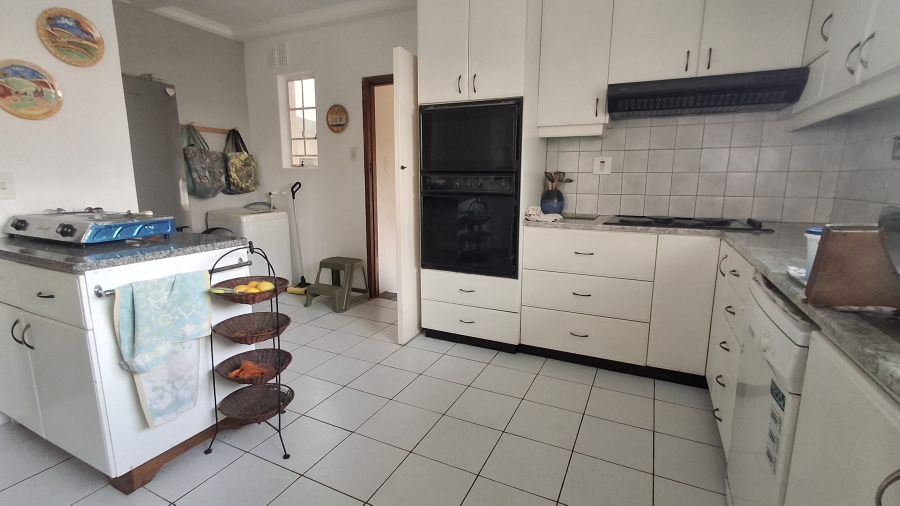 4 Bedroom Property for Sale in Greendale KwaZulu-Natal