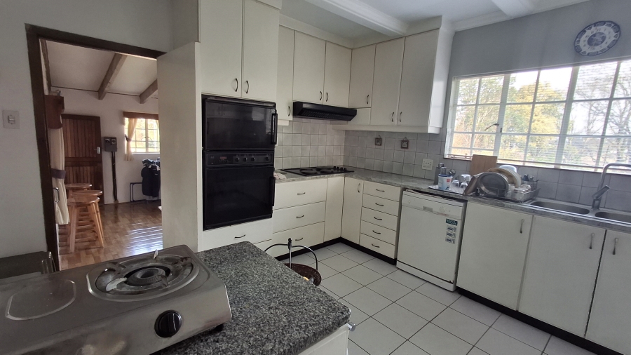 4 Bedroom Property for Sale in Greendale KwaZulu-Natal