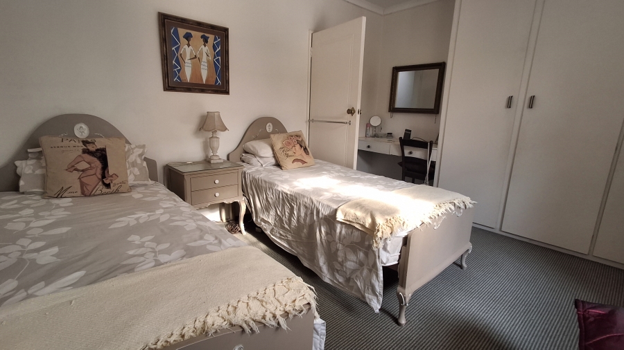 4 Bedroom Property for Sale in Greendale KwaZulu-Natal