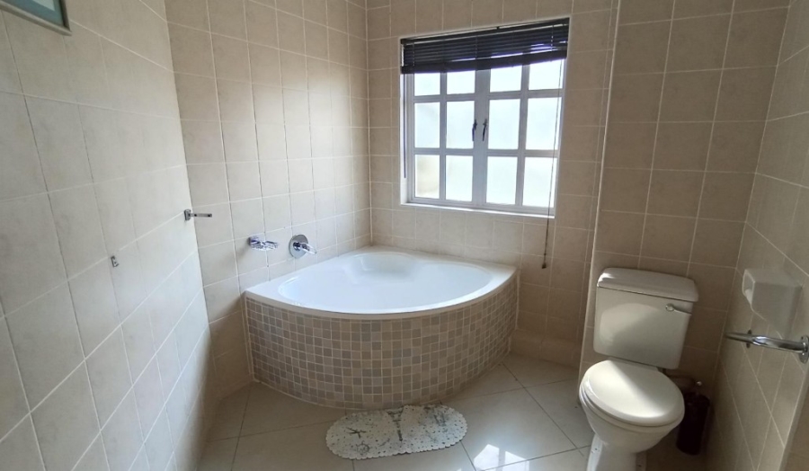 5 Bedroom Property for Sale in Ramsgate KwaZulu-Natal