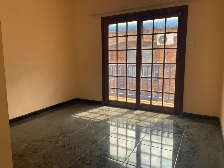 To Let 1 Bedroom Property for Rent in Richards Bay KwaZulu-Natal
