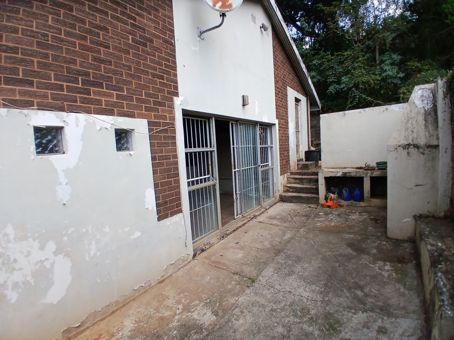 5 Bedroom Property for Sale in Sea View KwaZulu-Natal
