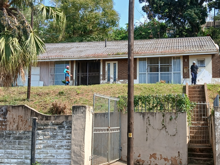 5 Bedroom Property for Sale in Sea View KwaZulu-Natal
