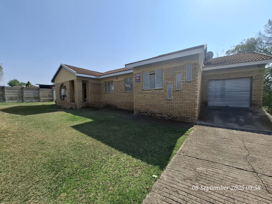 3 Bedroom Property for Sale in Amiel Park KwaZulu-Natal