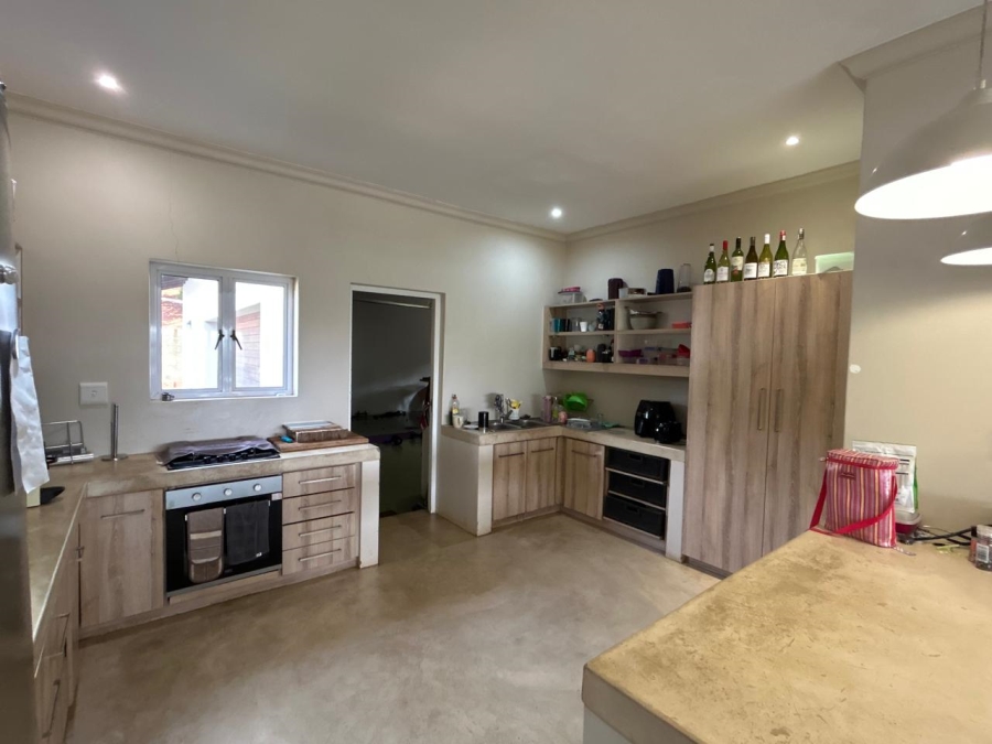 5 Bedroom Property for Sale in Zini River Estate KwaZulu-Natal
