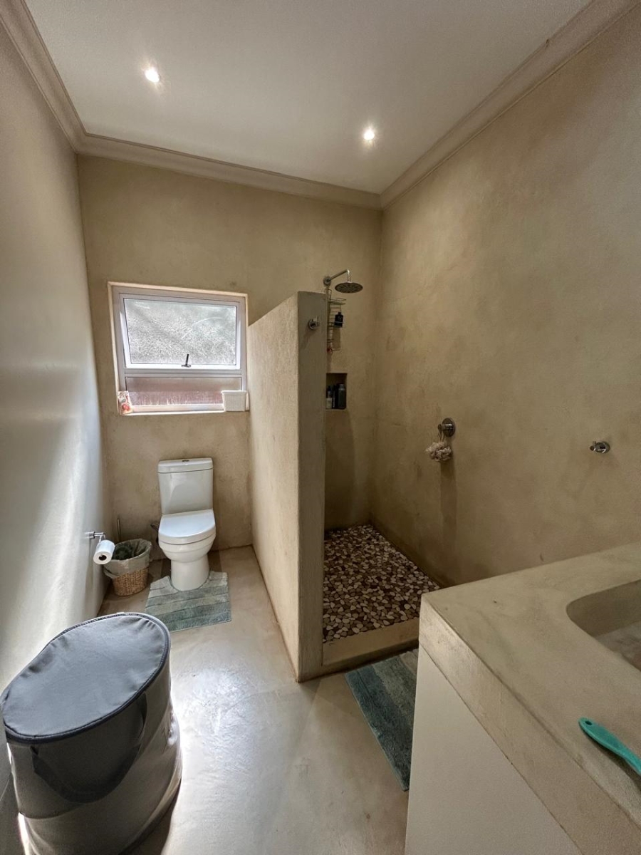 5 Bedroom Property for Sale in Zini River Estate KwaZulu-Natal