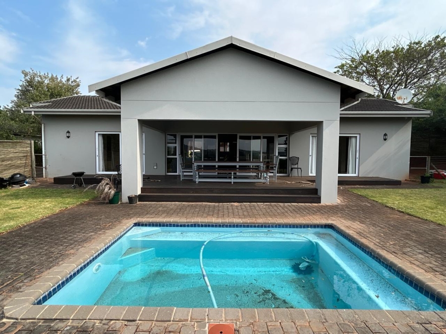 5 Bedroom Property for Sale in Zini River Estate KwaZulu-Natal