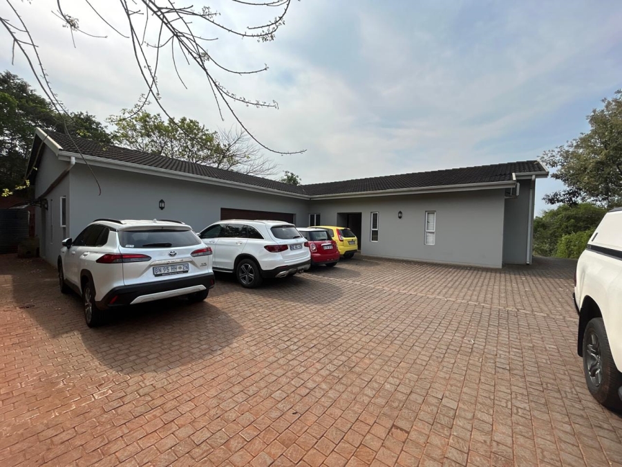 5 Bedroom Property for Sale in Zini River Estate KwaZulu-Natal