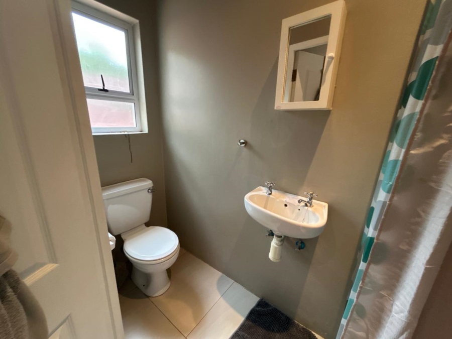 5 Bedroom Property for Sale in Zini River Estate KwaZulu-Natal