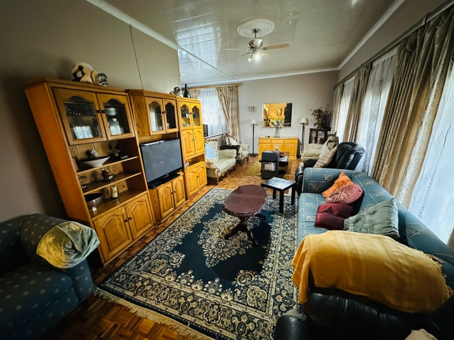 5 Bedroom Property for Sale in Blackridge KwaZulu-Natal