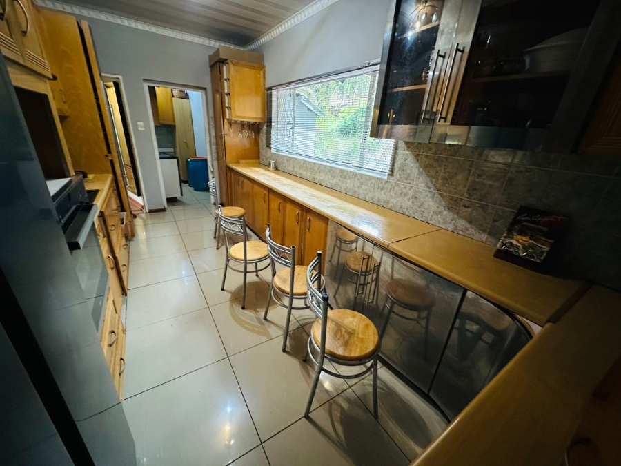 5 Bedroom Property for Sale in Blackridge KwaZulu-Natal