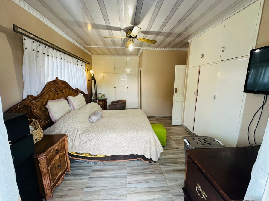 5 Bedroom Property for Sale in Blackridge KwaZulu-Natal