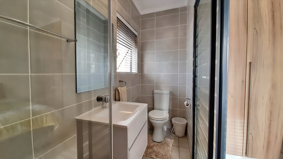To Let 2 Bedroom Property for Rent in Ballito Central KwaZulu-Natal