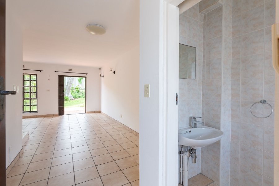 2 Bedroom Property for Sale in Umhlanga KwaZulu-Natal