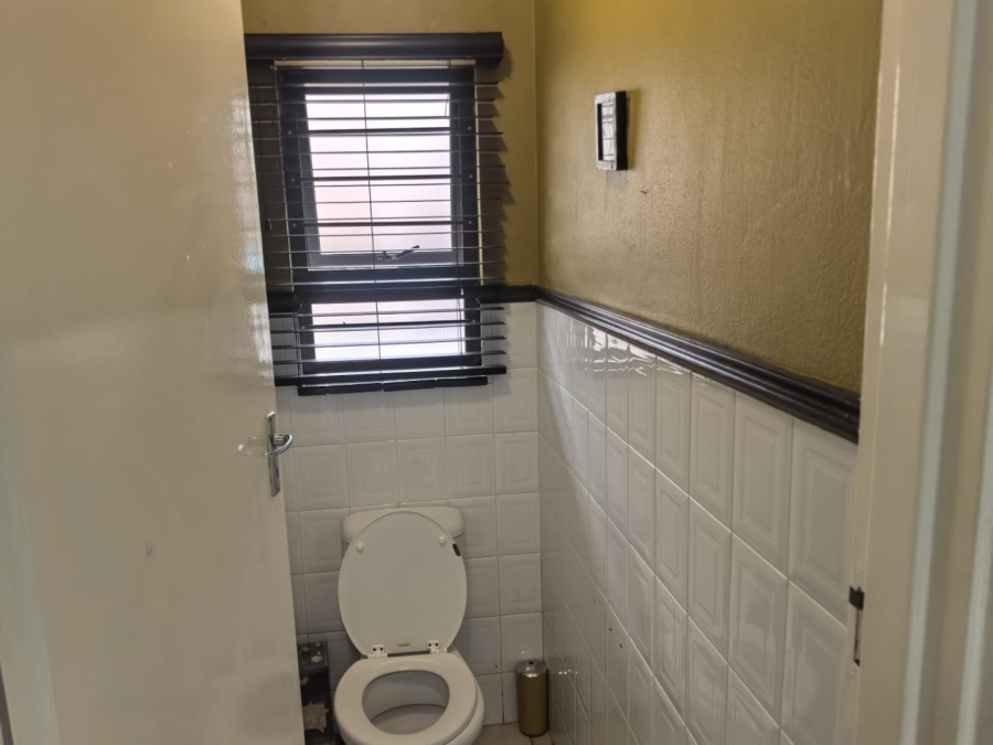 4 Bedroom Property for Sale in Farningham Ridge KwaZulu-Natal
