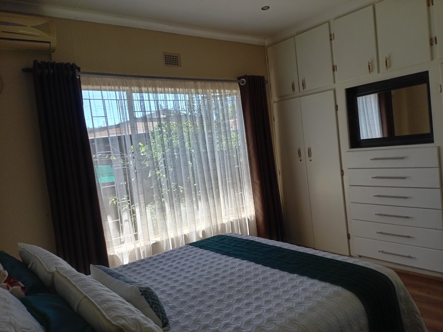 5 Bedroom Property for Sale in Lennoxton KwaZulu-Natal