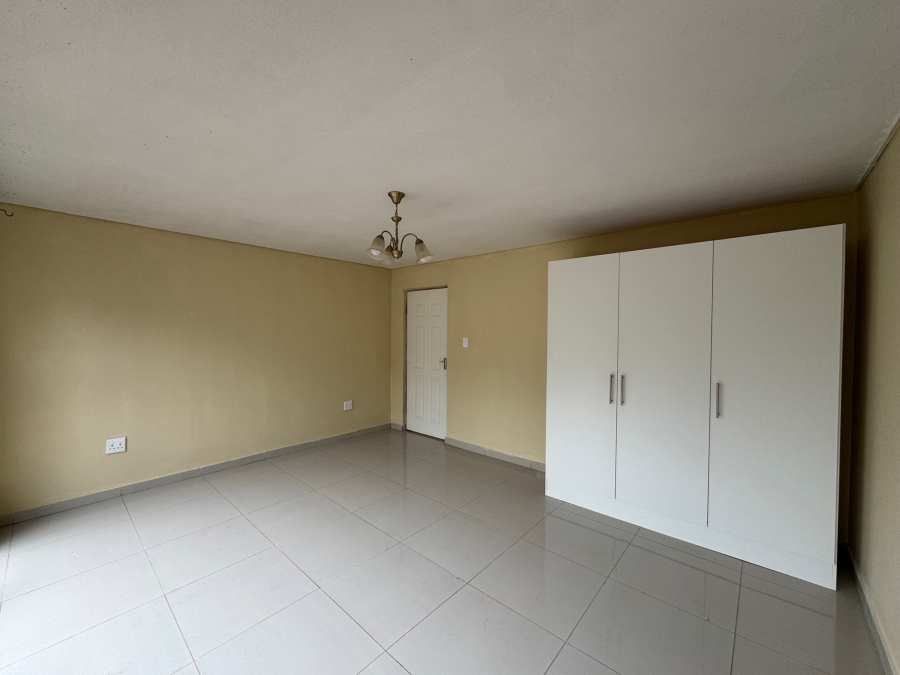 To Let 2 Bedroom Property for Rent in Hilton Gardens KwaZulu-Natal