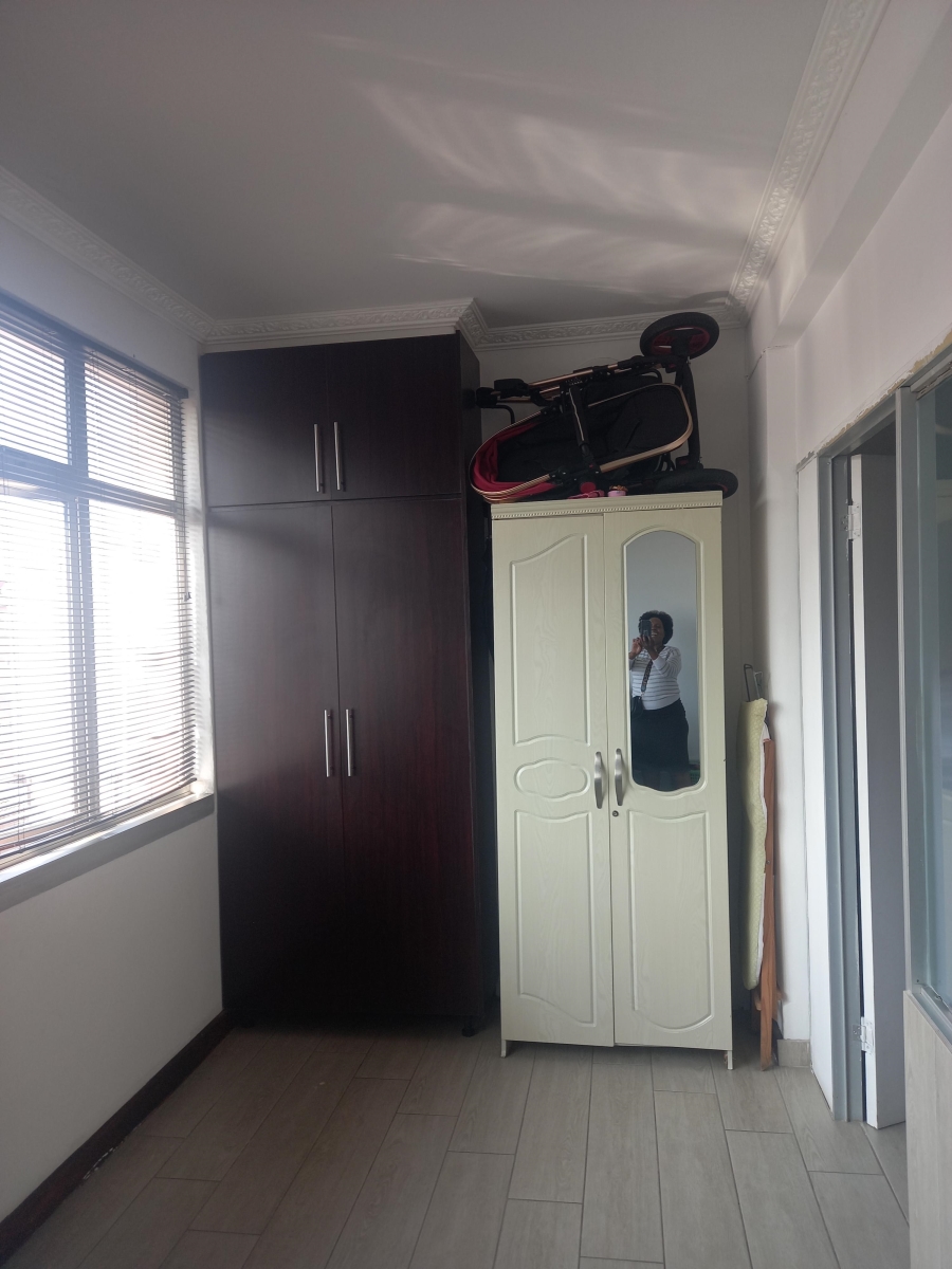 2 Bedroom Property for Sale in Glenwood KwaZulu-Natal