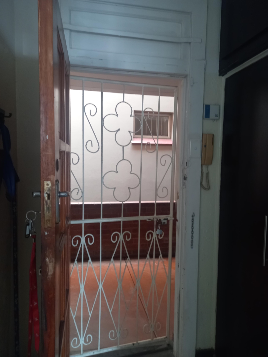 2 Bedroom Property for Sale in Glenwood KwaZulu-Natal