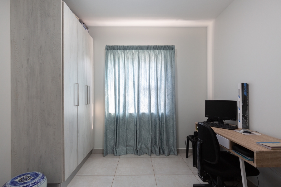 To Let 4 Bedroom Property for Rent in Park Hill KwaZulu-Natal