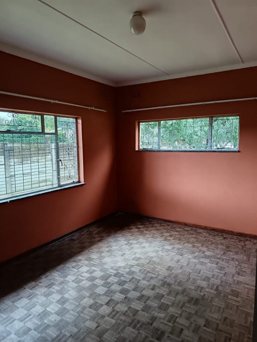 3 Bedroom Property for Sale in Scottsville KwaZulu-Natal