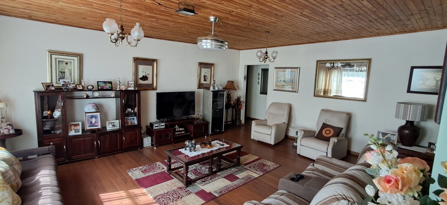 3 Bedroom Property for Sale in Sunnyridge KwaZulu-Natal