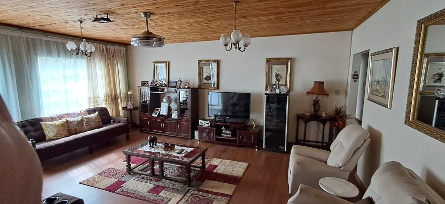 3 Bedroom Property for Sale in Sunnyridge KwaZulu-Natal