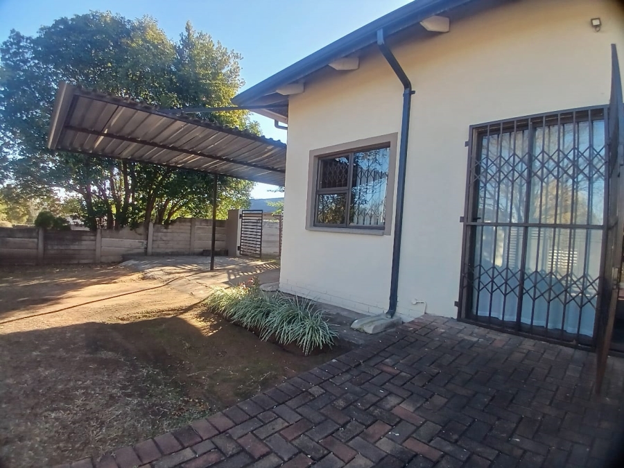 To Let 1 Bedroom Property for Rent in Pioneer Park KwaZulu-Natal