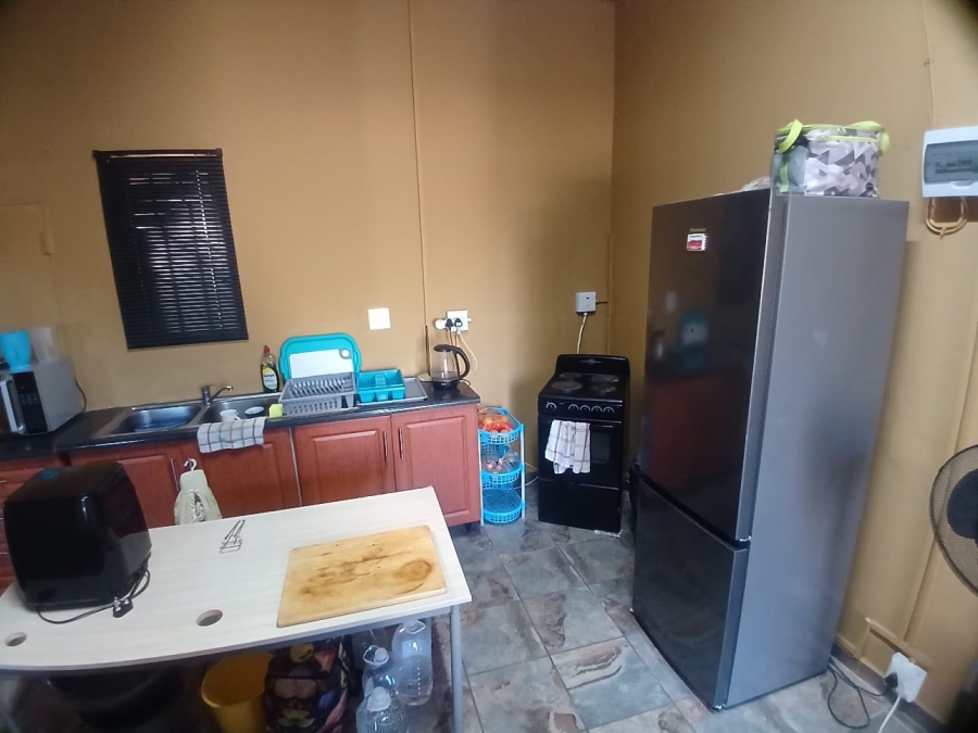To Let 1 Bedroom Property for Rent in Pioneer Park KwaZulu-Natal