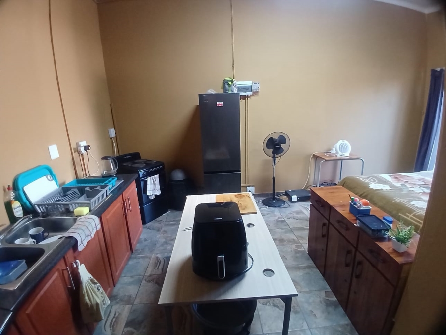 To Let 1 Bedroom Property for Rent in Pioneer Park KwaZulu-Natal