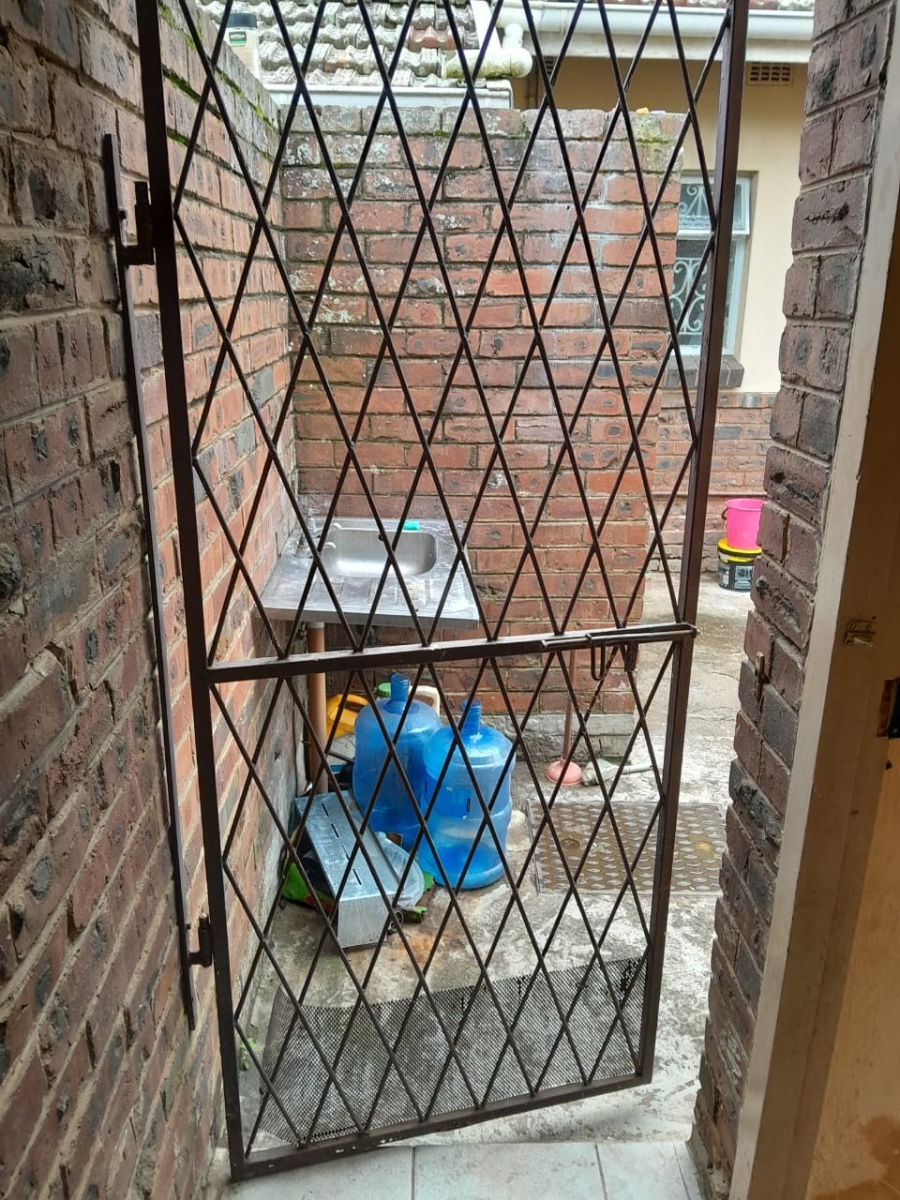 To Let 1 Bedroom Property for Rent in Scottsville KwaZulu-Natal