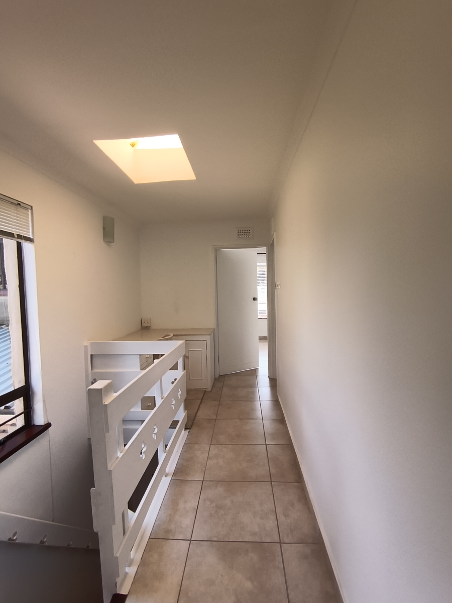 2 Bedroom Property for Sale in Umhlanga KwaZulu-Natal