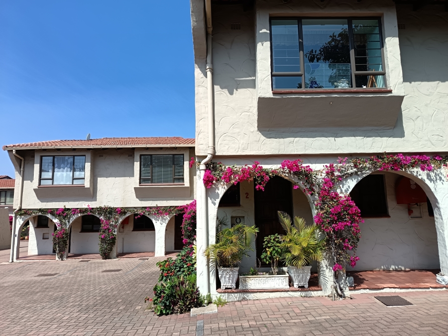 2 Bedroom Property for Sale in Umhlanga KwaZulu-Natal