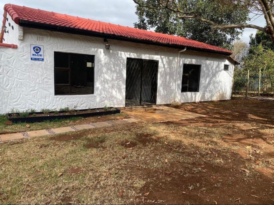 To Let 1 Bedroom Property for Rent in Crestview KwaZulu-Natal