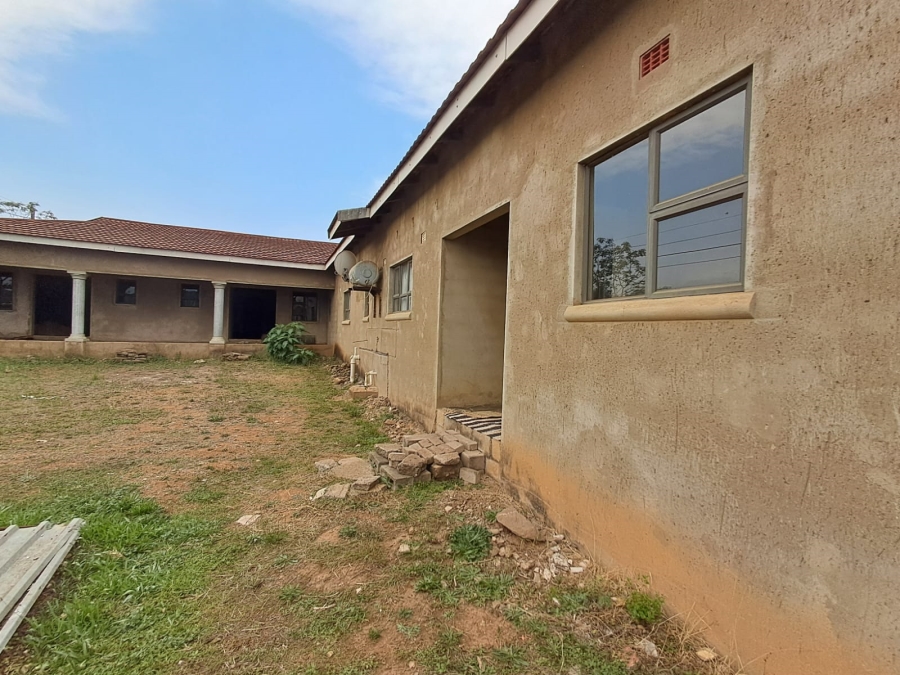 6 Bedroom Property for Sale in eDumbe KwaZulu-Natal