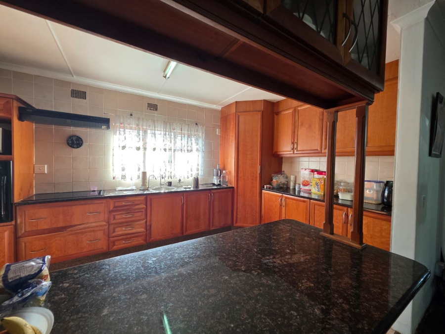 To Let 4 Bedroom Property for Rent in Kildare KwaZulu-Natal