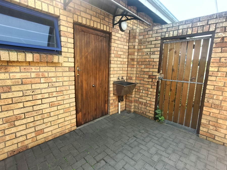 To Let 1 Bedroom Property for Rent in Veld En Vlei KwaZulu-Natal