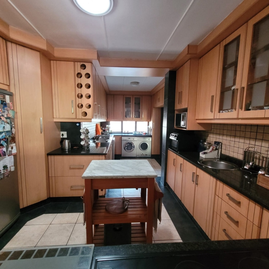5 Bedroom Property for Sale in Northdene KwaZulu-Natal