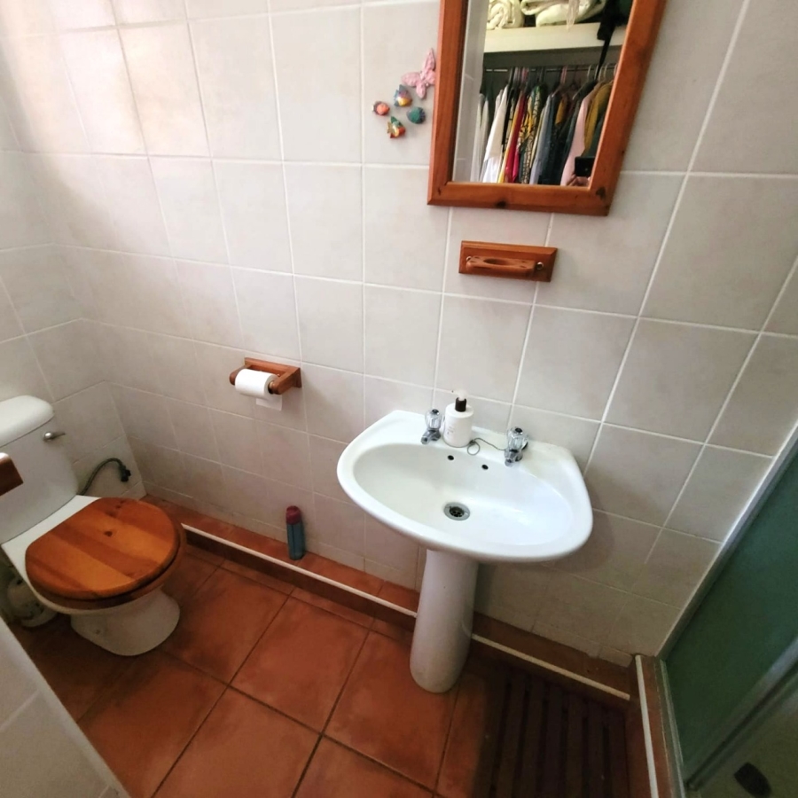 5 Bedroom Property for Sale in Northdene KwaZulu-Natal